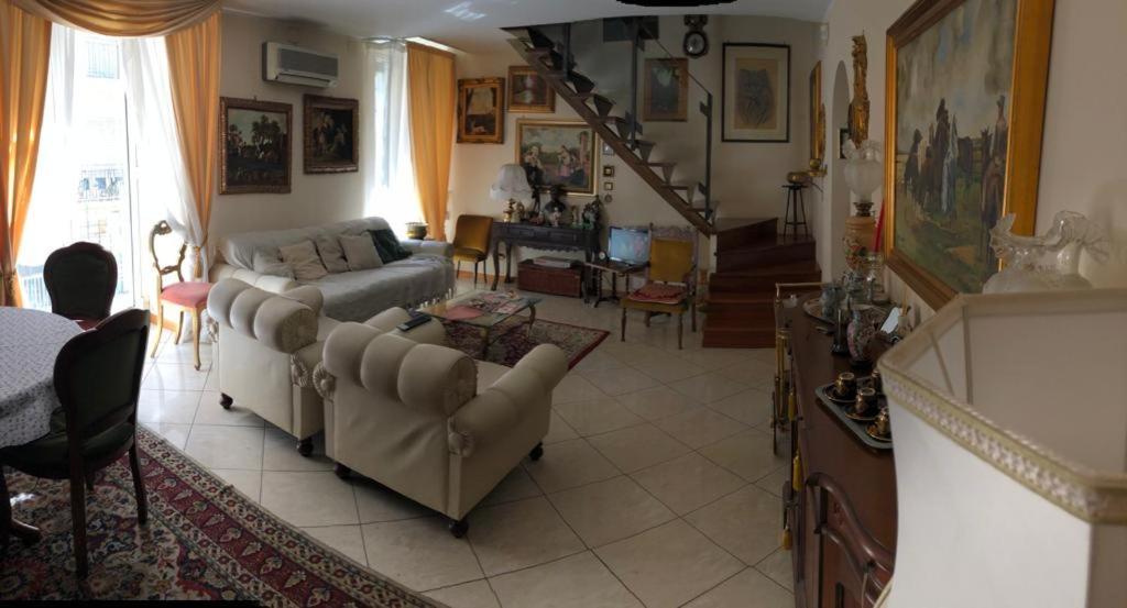 The Trip House - Between The Center And The Sea - Free Wifi And Jacuzzi Catania Luaran gambar